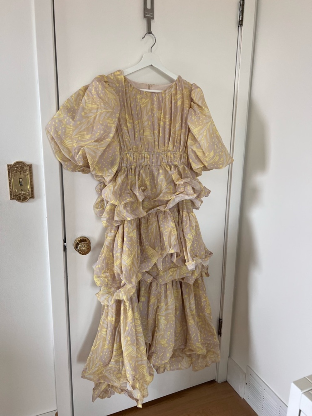 Tiered Puff-Sleeve Midi Dress in Pale Yellow - Picture 3 of 5